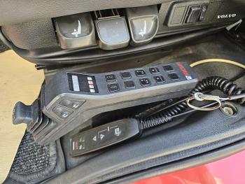 FM 420 8x2 / HIAB HOOKLIFT + 30 t/m CRANE - KRAN